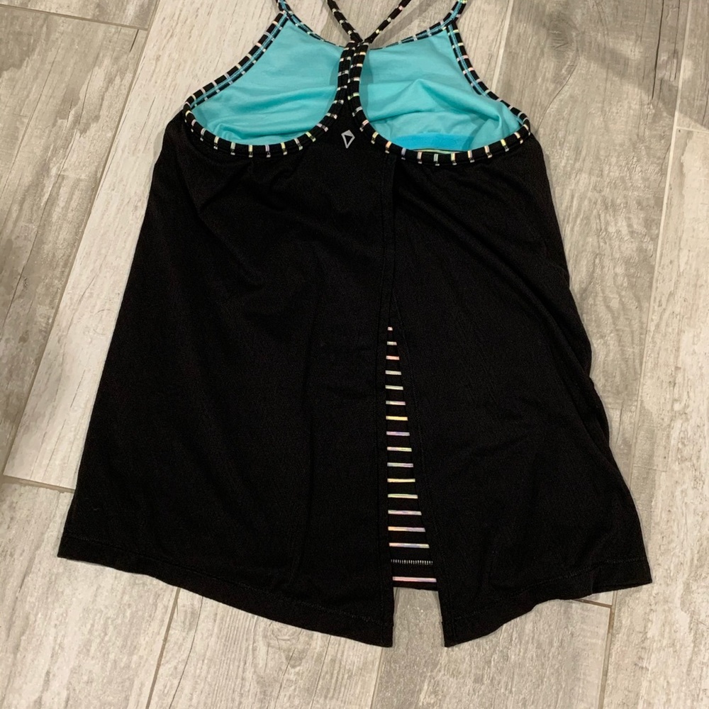 Lululemon Girls Ivivva tank top size 10